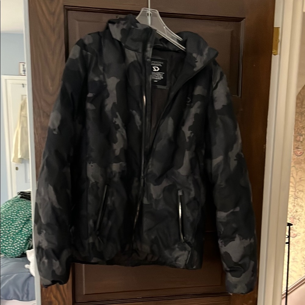 Men's  winter- ski Camouflage coat- Superdry. New condition
